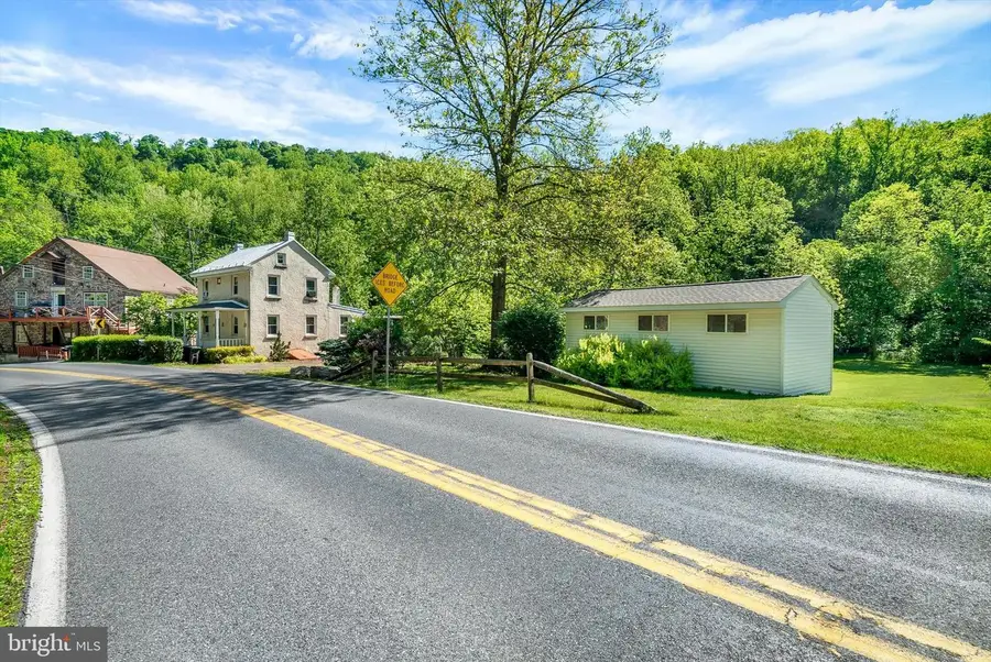 1234 Green Hills Rd, Birdsboro, PA 19508 - #3