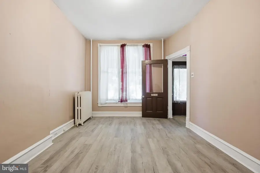 1050 N 5th St, Reading, PA 19601 - #2