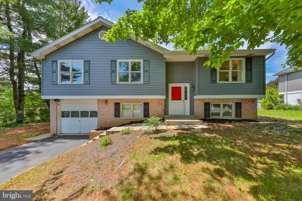 203 Cathy Ann Dr, READING, PA 19606