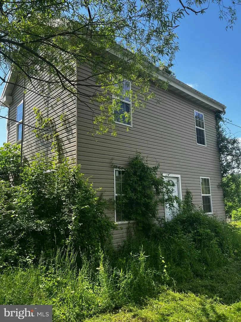 158 Houck Rd, Fleetwood, PA 19522 - #2