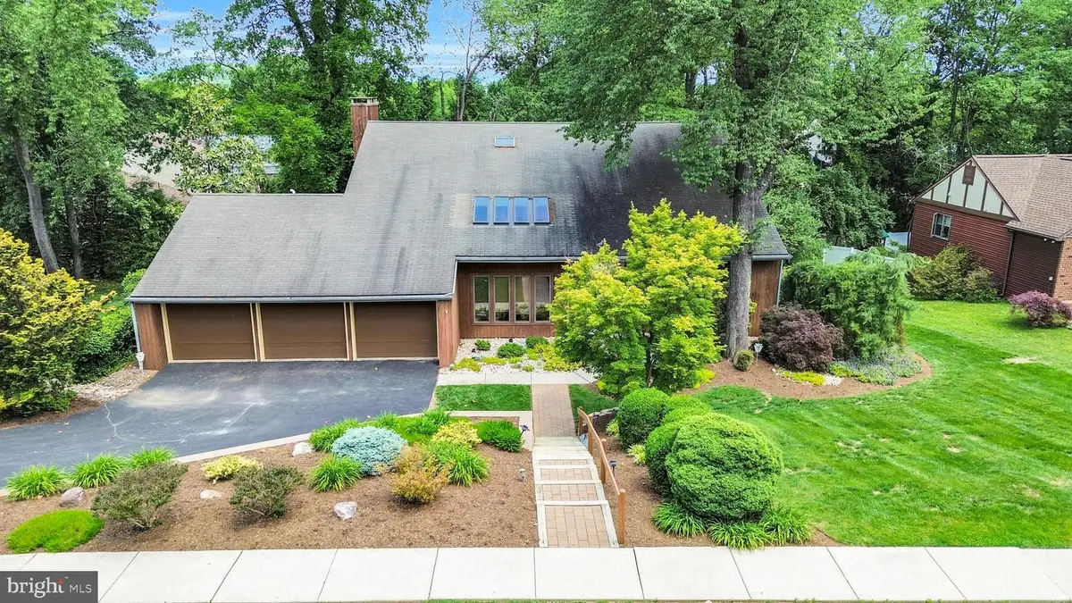 140 Deborah Dr, Wyomissing, PA 19610 - #1