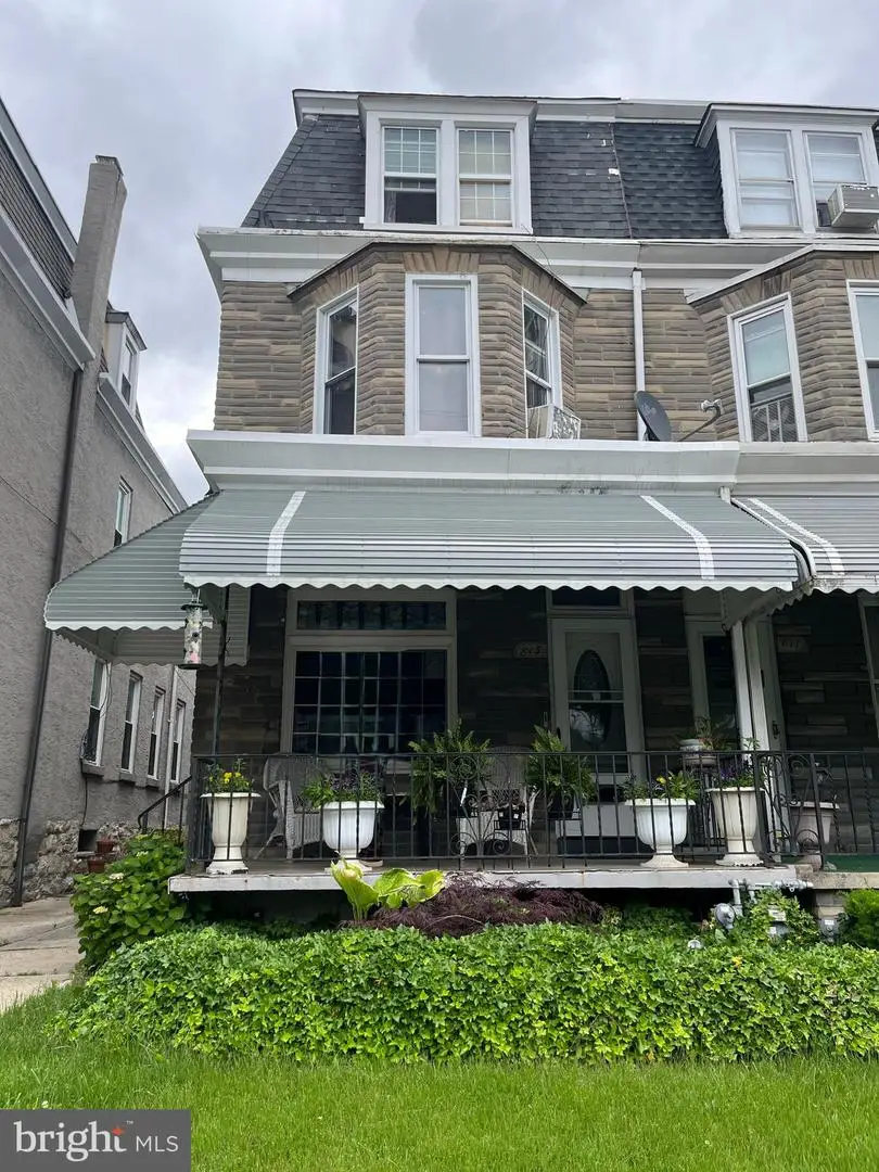 813 N Front St, Reading, PA 19601 - #1