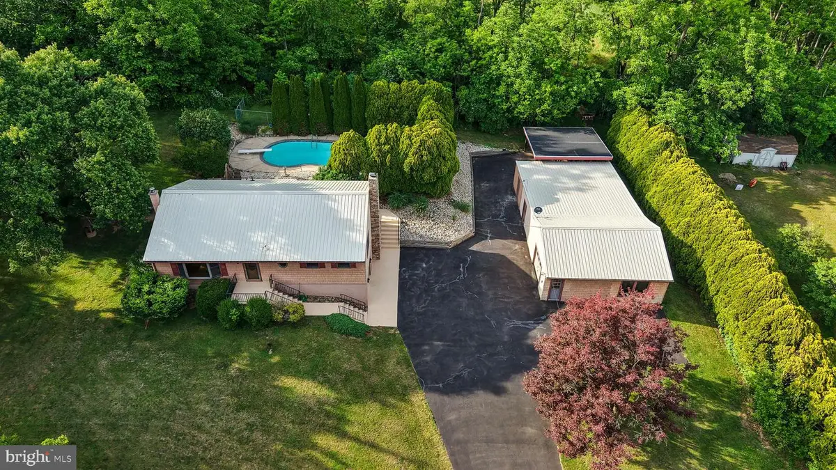 669 Summer Mountain Rd, Bernville, PA 19506 - #1