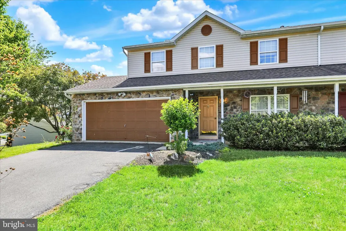 1032 Amity Cir, Reading, PA 19605 - #1