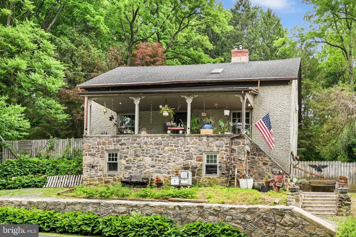 3811 Pricetown Rd, Fleetwood, PA 19522 - #1