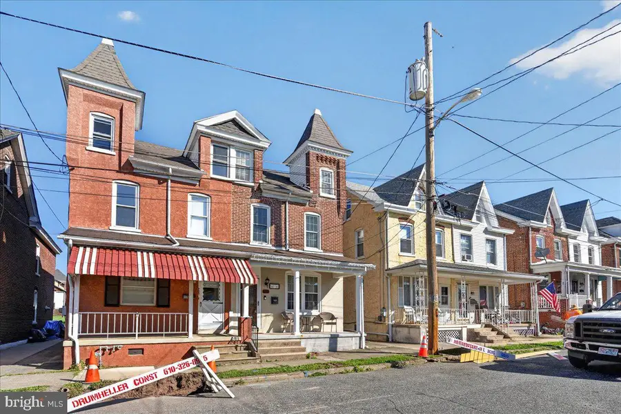 229 Shaner St, Boyertown, PA 19512 - #2