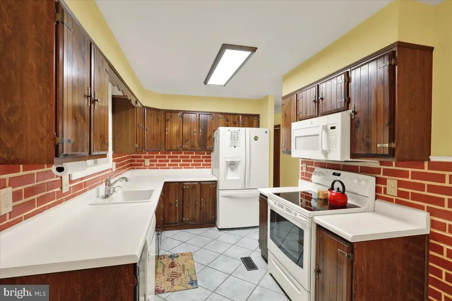 702 Frederick St, Reading, PA 19607 - #2