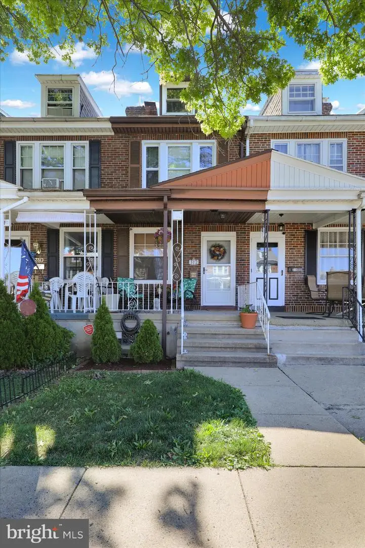 312 Summit Ave, West Reading, PA 19611 - #1