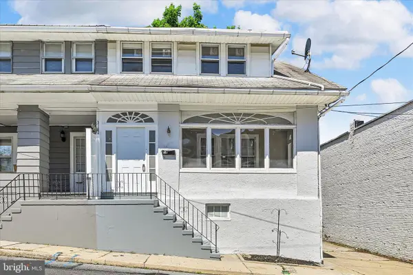 18 Pennwyn Tc Ter, READING, PA 19606