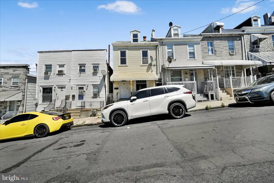 547 S 10th St, Reading, PA 19602 - #2