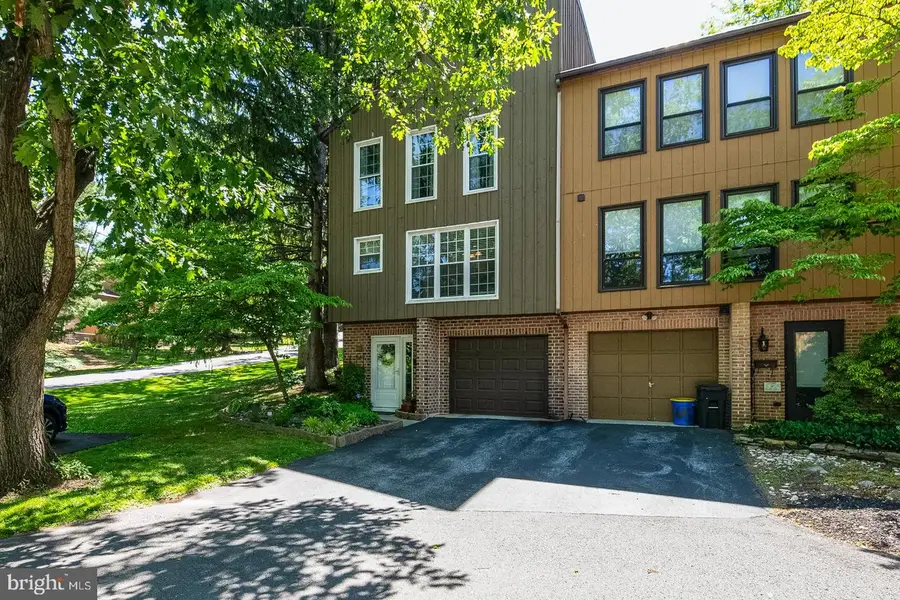 66 Winged Foot Dr, Reading, PA 19607 - #2