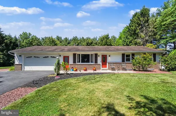 24 Mountain View Rd, BETHEL, PA 19507
