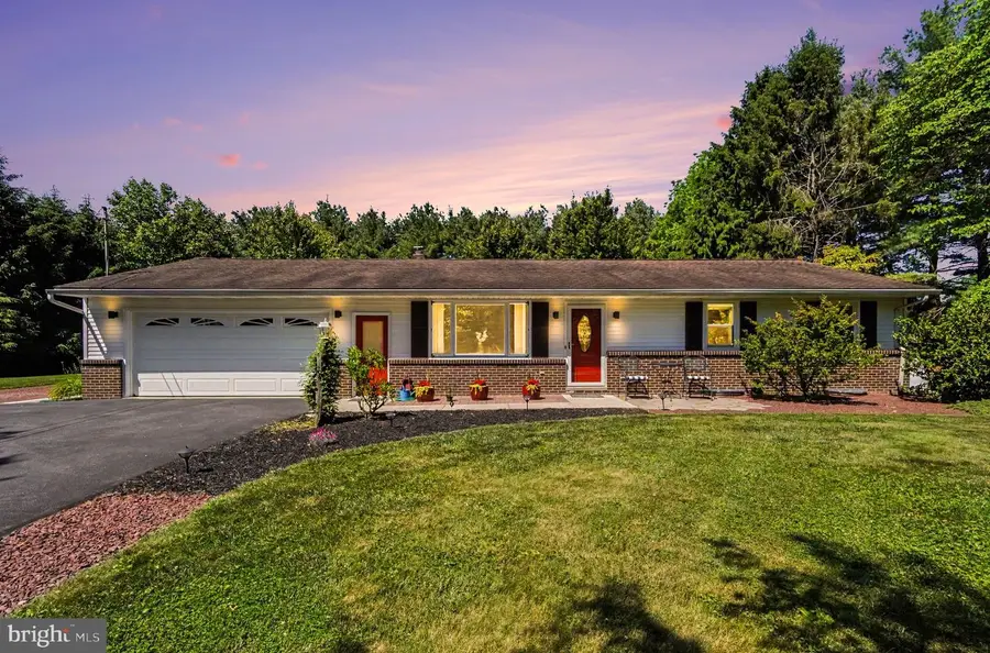 24 Mountain View Rd, Bethel, PA 19507 - #2