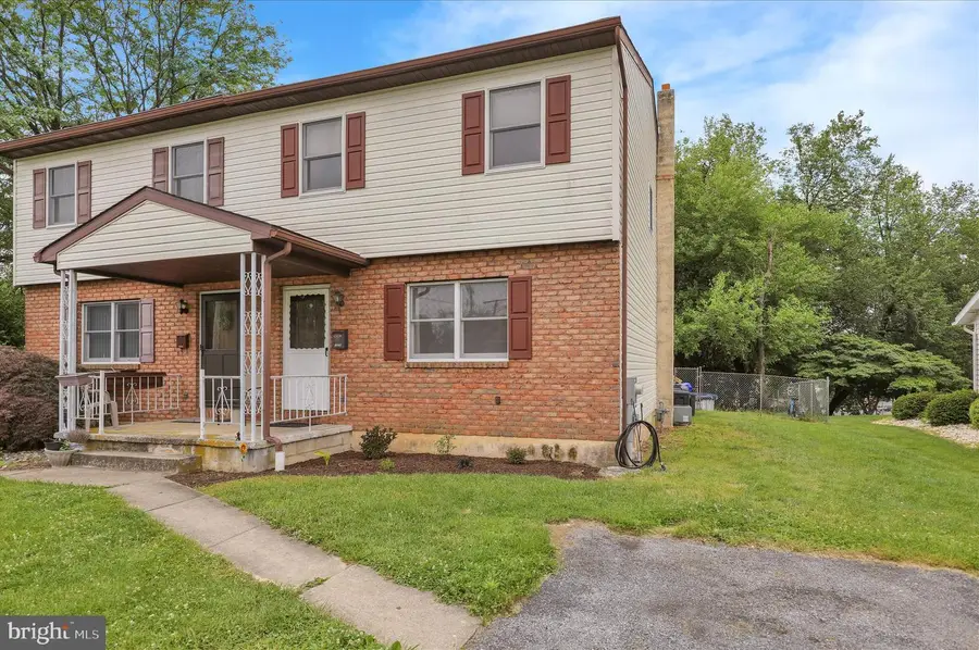 1206 Scott St, Reading, PA 19611 - #3