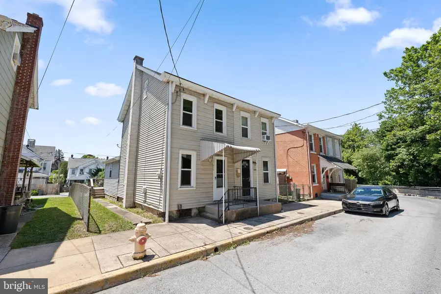 218 Cinder St, Birdsboro, PA 19508 - #2