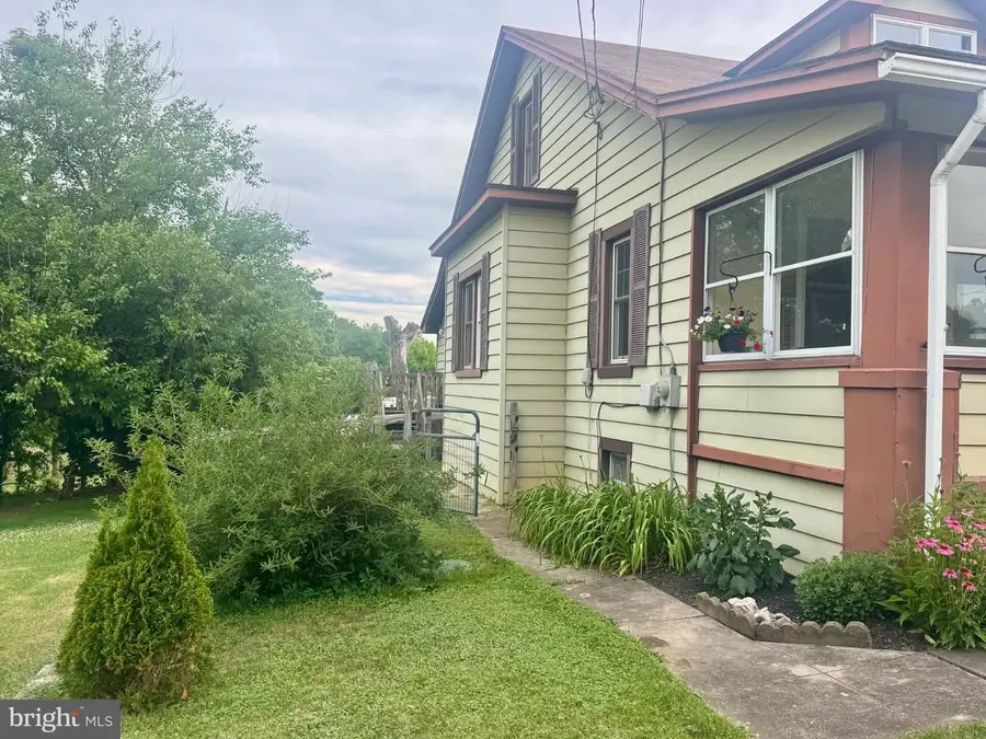 5811 Oley Turnpike Rd, Oley, PA 19547 - #3