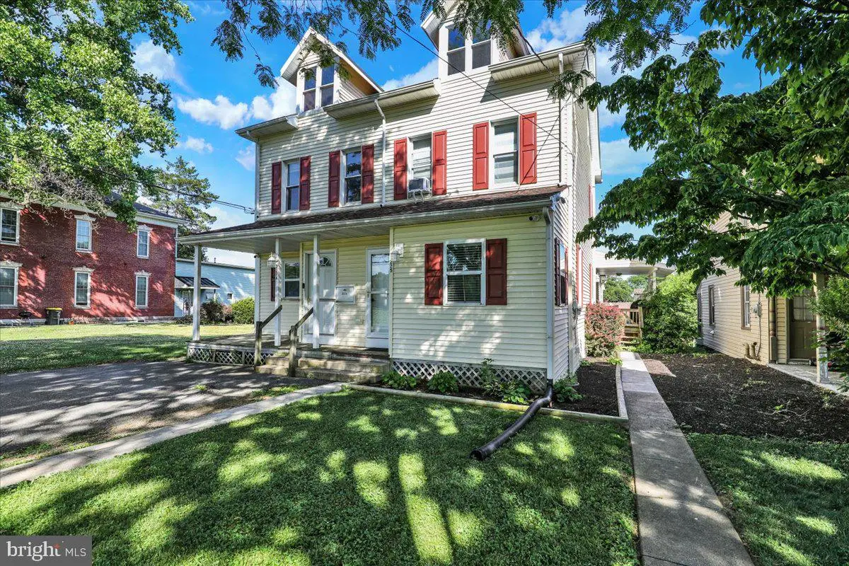 225 N Church St, Robesonia, PA 19551 - #1