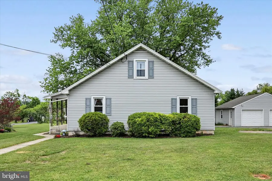 5910 Littlefield Ave, Reading, PA 19606 - #2