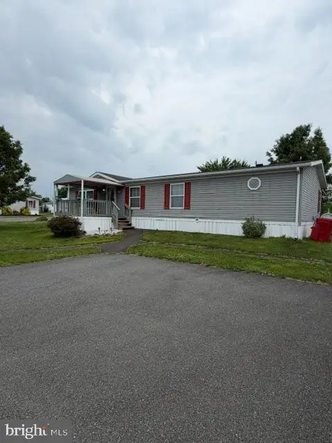 500 Caravelle Ln, READING, PA 19606