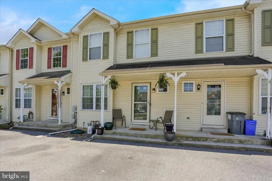 664 Walnut Tree Dr, Blandon, PA 19510 - #2