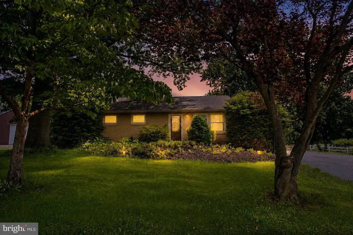 1417 Old Airport Rd, Douglassville, PA 19518 - #1