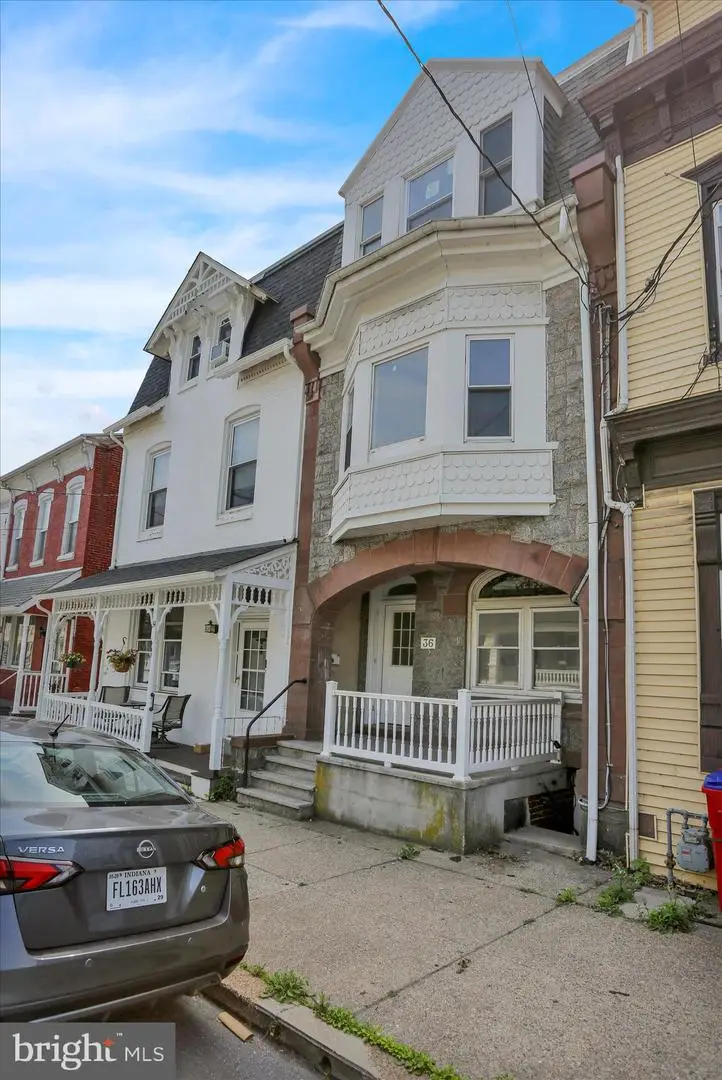 36 N 4th St, Hamburg, PA 19526 - #2