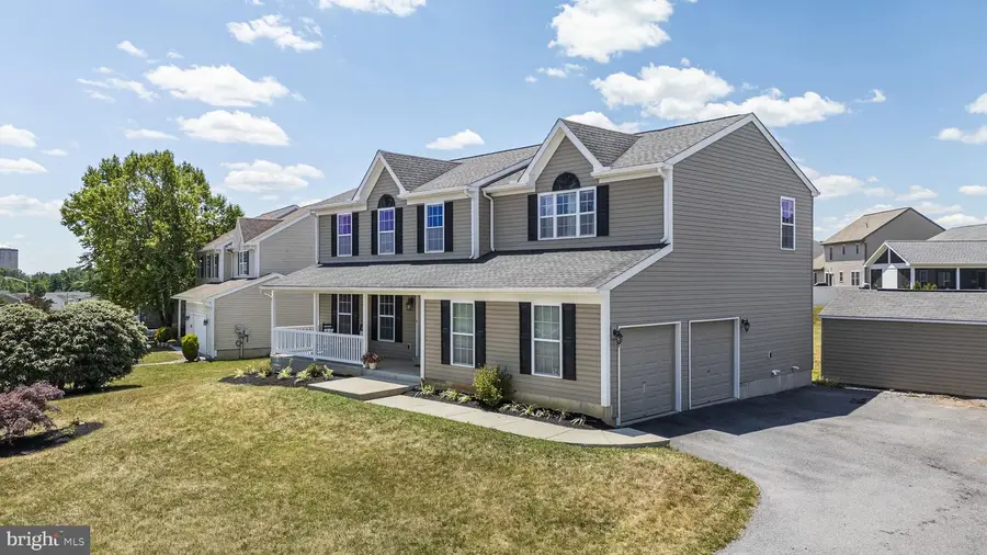 143 Nantucket Dr, Reading, PA 19605 - #2