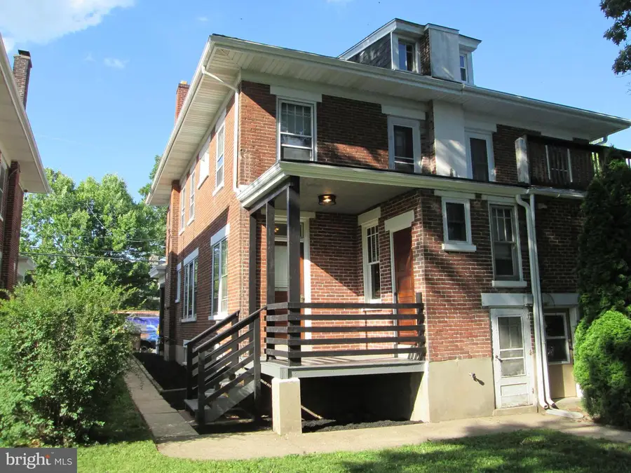 422 E 4th St, Boyertown, PA 19512 - #3