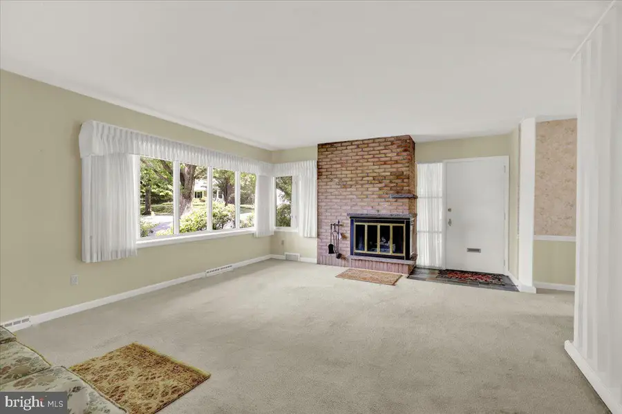 328 Wheatland Ave, Reading, PA 19607 - #2