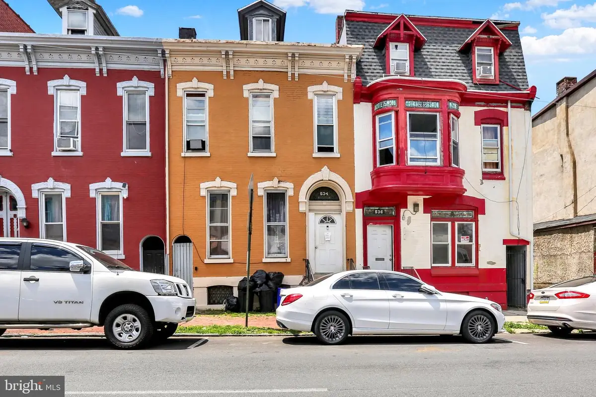 534 N 9th St, Reading, PA 19604 - #1