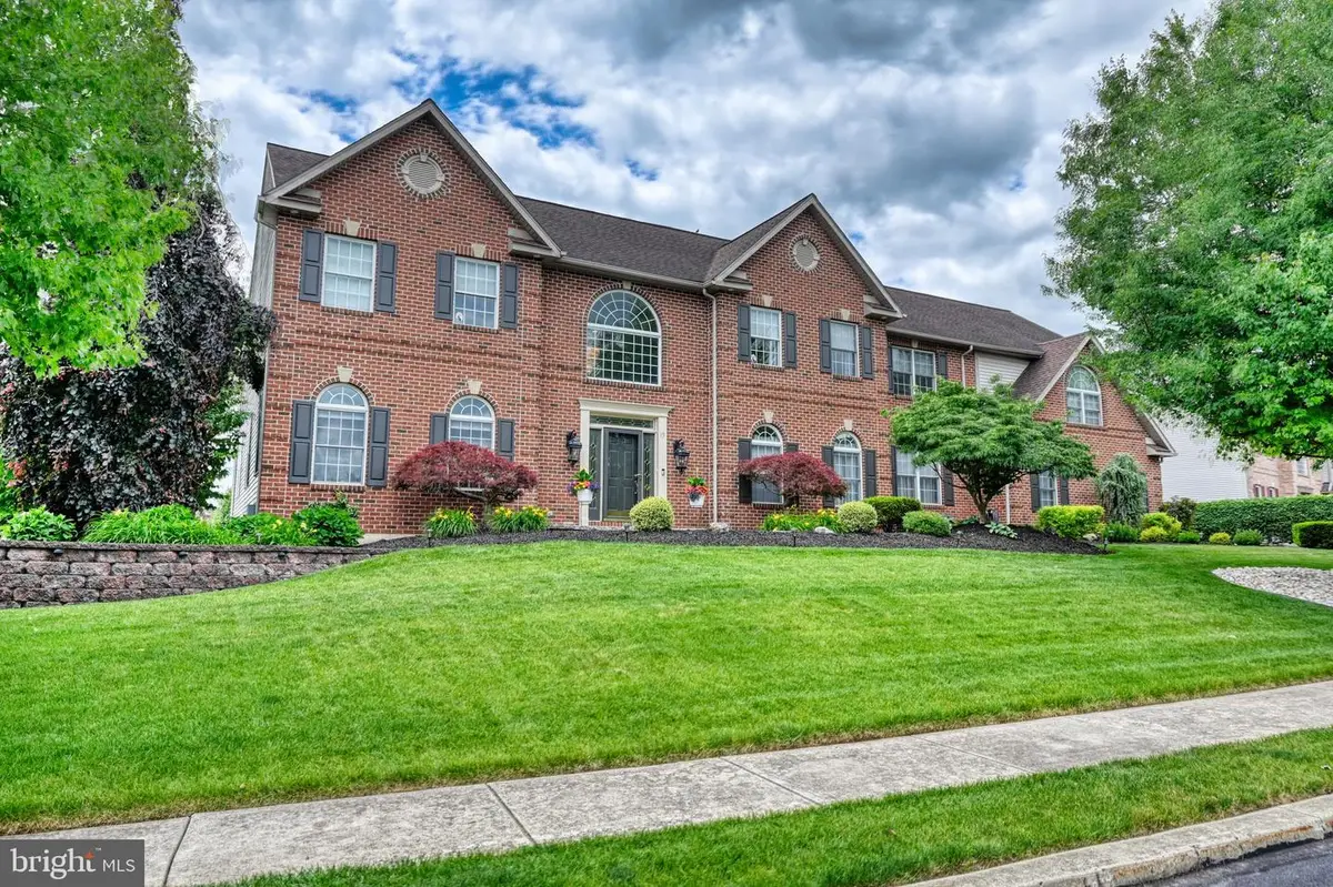 15 Laura Ct, Reading, PA 19608 - #1