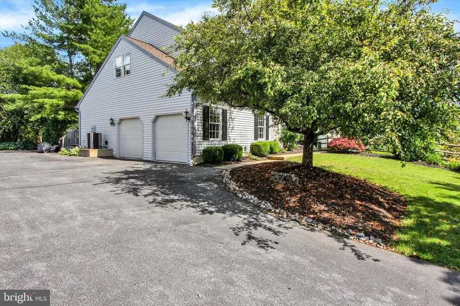 181 Green Valley Rd, Sinking Spring, PA 19608 - #3