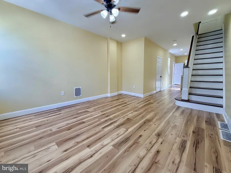 1136 Muhlenberg St, Reading, PA 19602 - #2