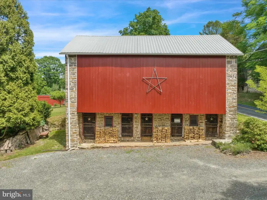 3866 Pricetown Rd, Fleetwood, PA 19522 - #3