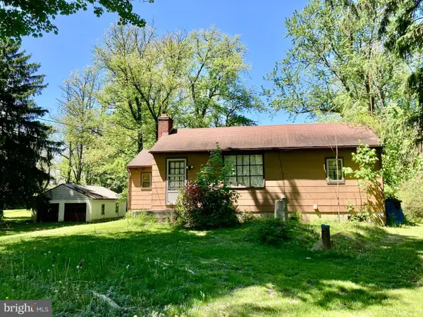100 & 1111 Park Rd, BLANDON, PA 19510