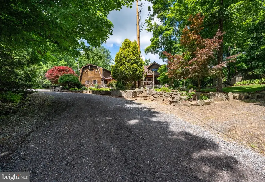 2101 Old Lancaster Pi, Reinholds, PA 17569 - #2