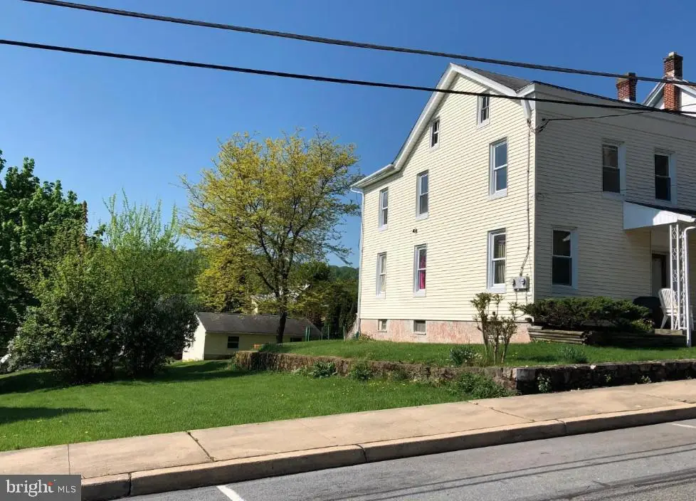 122 W Summit St, Mohnton, PA 19540 - #1