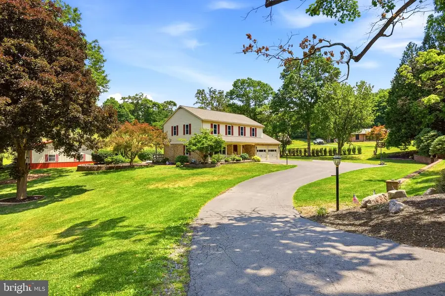 194 Meadow Glen Ln, Reading, PA 19607 - #2