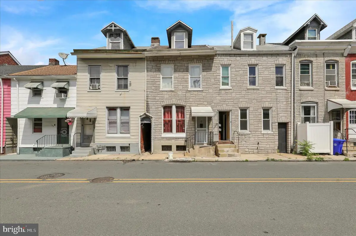 129 Poplar St, Reading, PA 19601 - #1