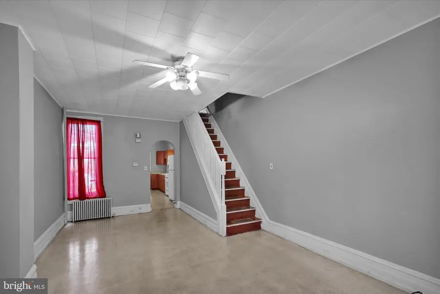 129 Poplar St, Reading, PA 19601 - #3