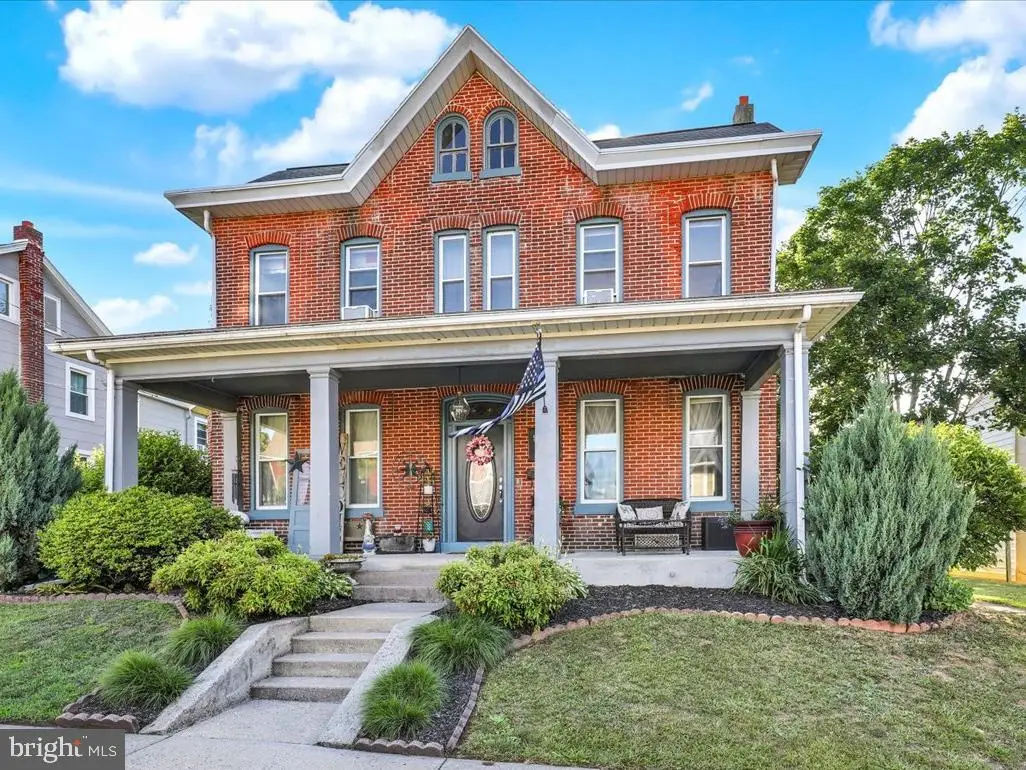 126 S Spruce St, Birdsboro, PA 19508 - #1