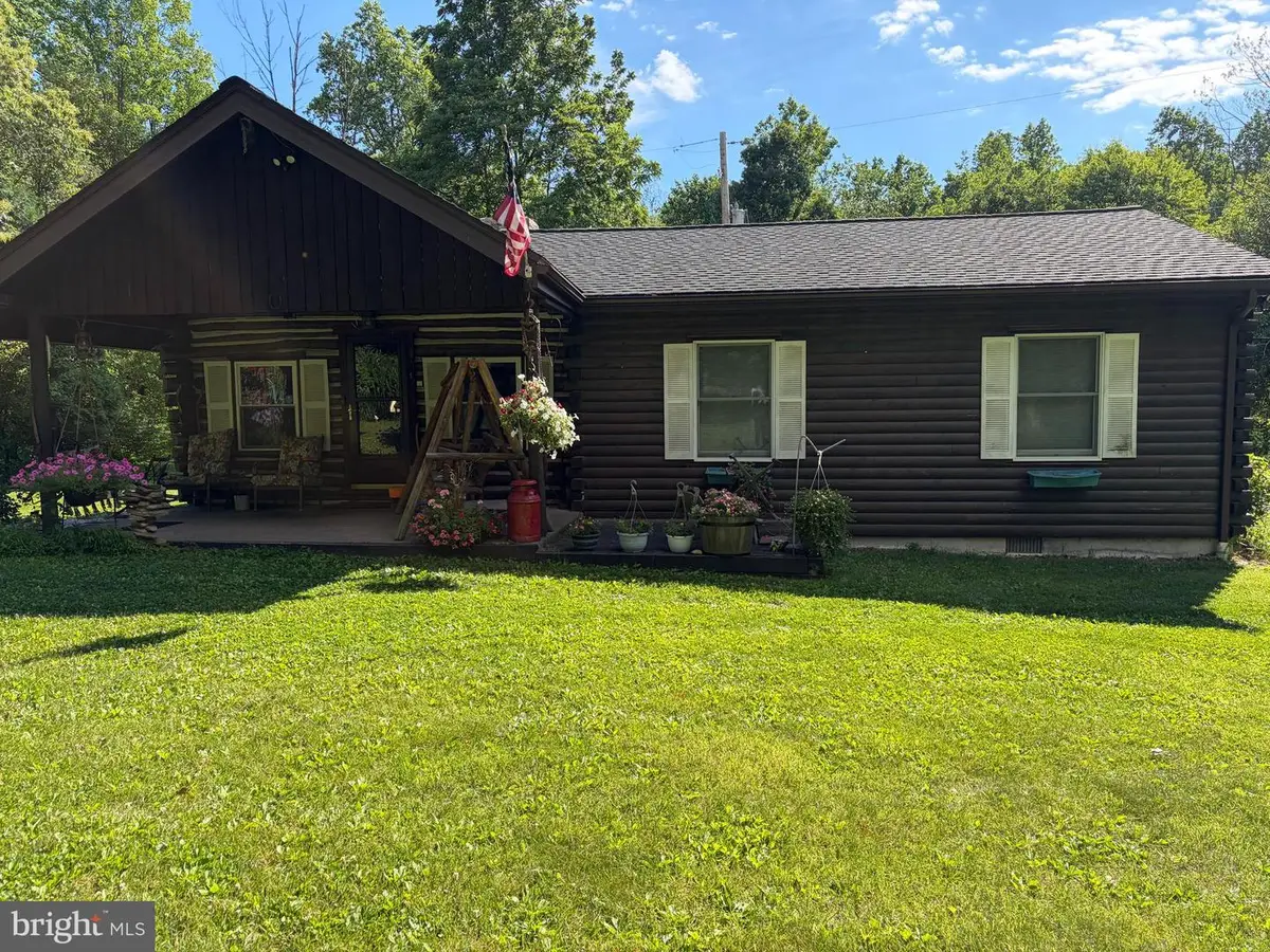 376 Hartman Rd, Reading, PA 19606 - #1