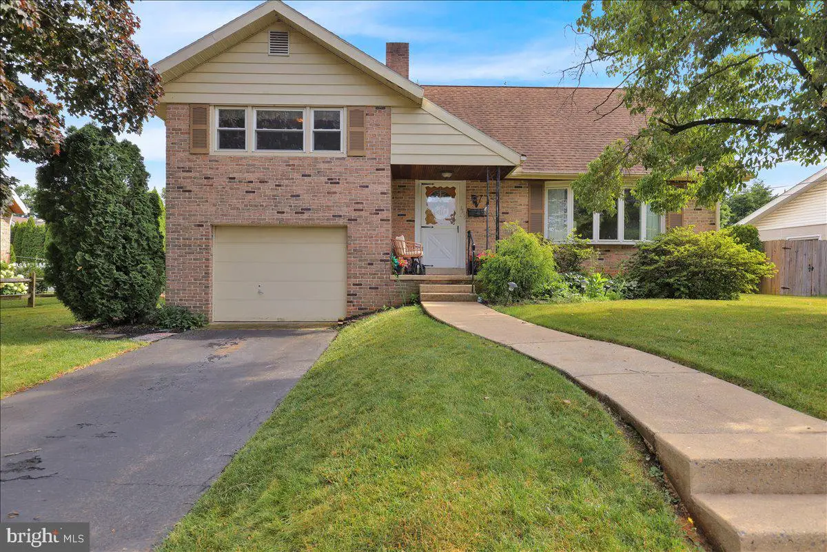 1116 Dogwood Dr, Reading, PA 19609 - #1
