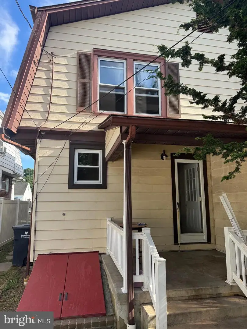 2139 Cleveland Av, West Lawn, PA 19609 - #3