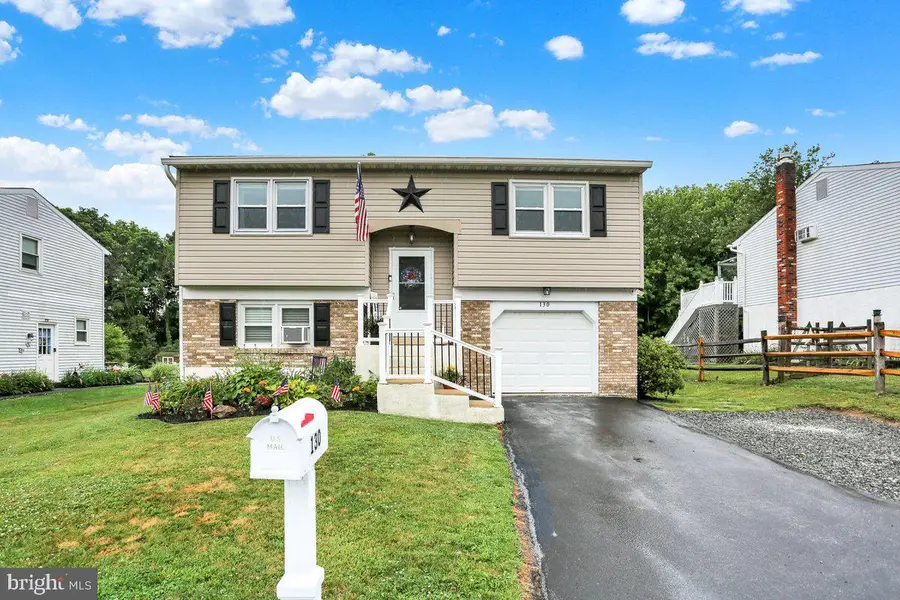 130 S 5th St, Bally, PA 19503 - #2
