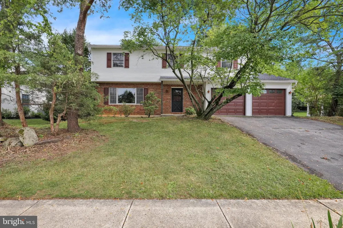 2104 Gring Dr, Wyomissing, PA 19610 - #1