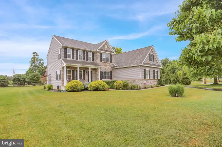 432 Southfield Dr, Oley, PA 19547 - #2