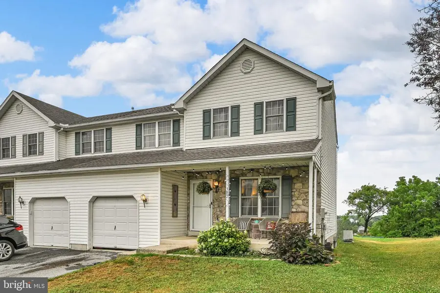 387 Oneida Dr, Reading, PA 19608 - #3