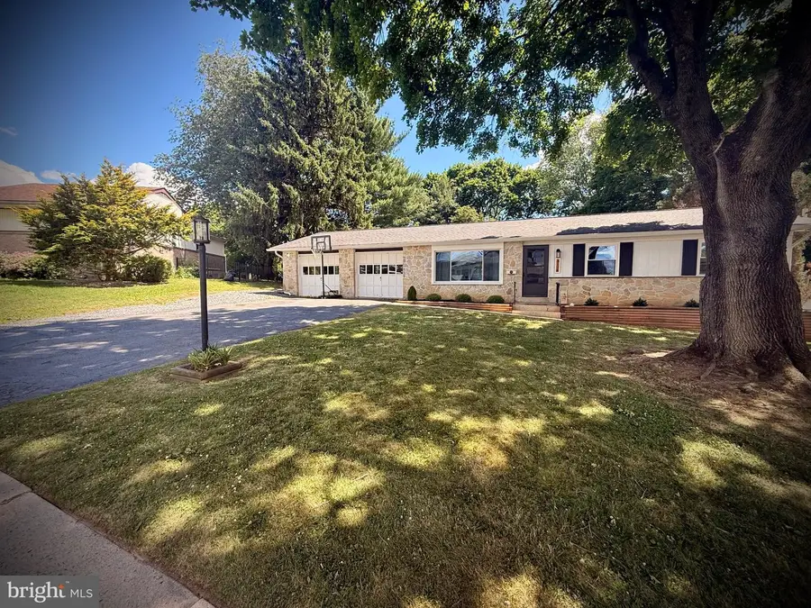 3124 Linda Ln, Sinking Spring, PA 19608 - #2