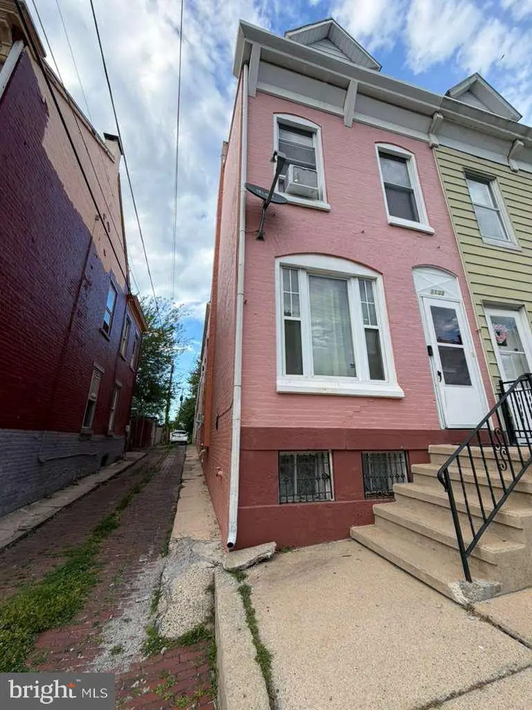 1133 Douglass St, Reading, PA 19604 - #2
